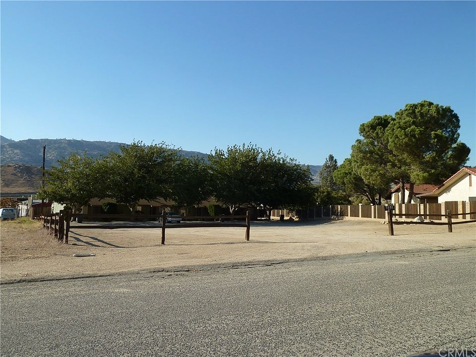2nd image of 3801 Wagon Wheel Dr