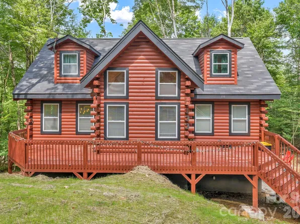 133 Greenbriar Rd, Banner Elk, NC 28604