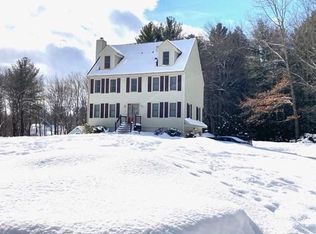 12 Hammond Farm Rd, Haverhill, MA 01832