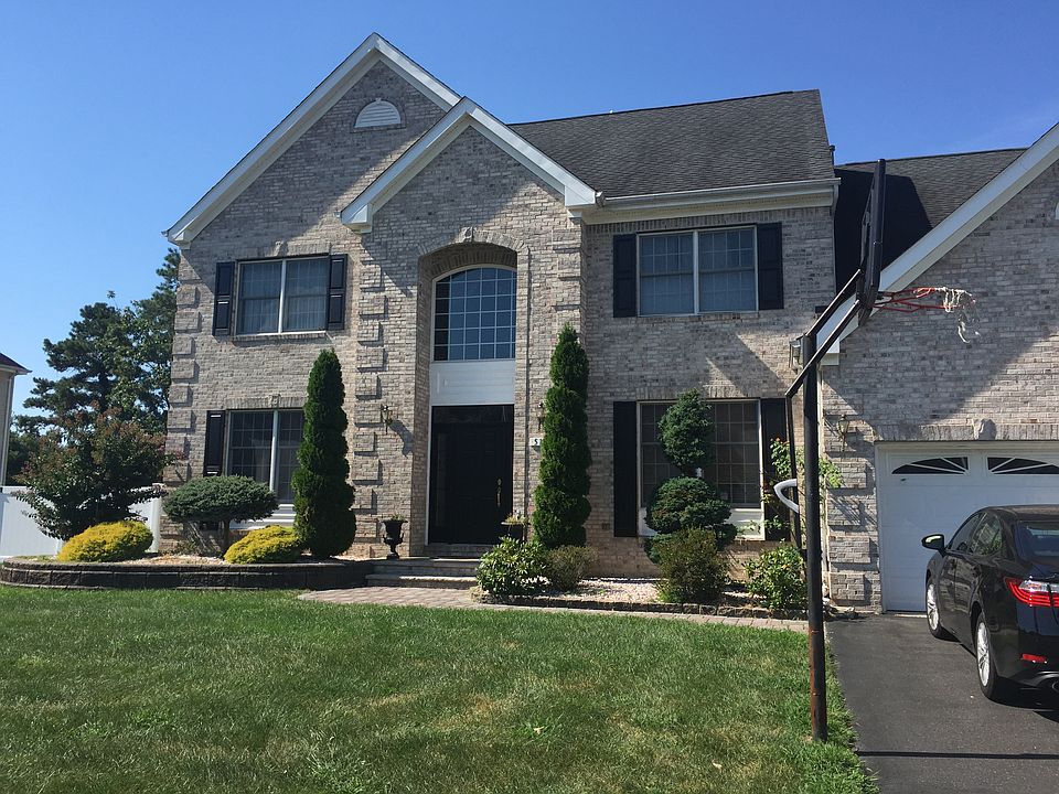 1st image of 516 Reynolds Ave