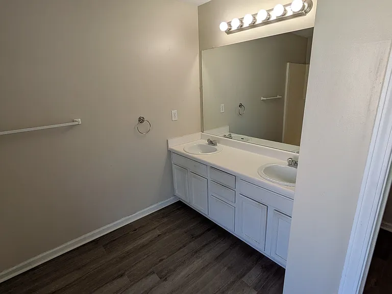 375 Searchlight Dr — Photo 24