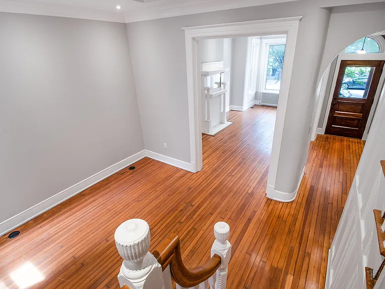 8 R St NW #6 — Photo 24