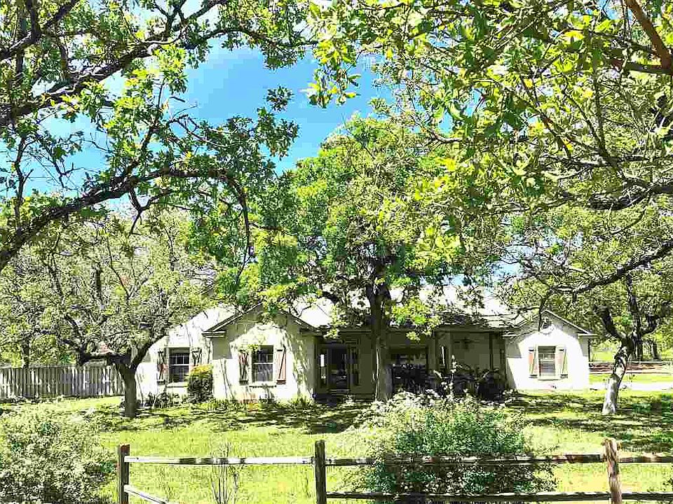 1st image of 327 Lariat Ln