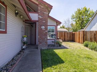 8264 Preston Way, Sacramento, CA 95828