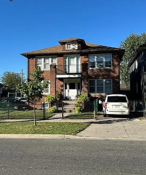 1179 Howard Ave #2 — Photo 1
