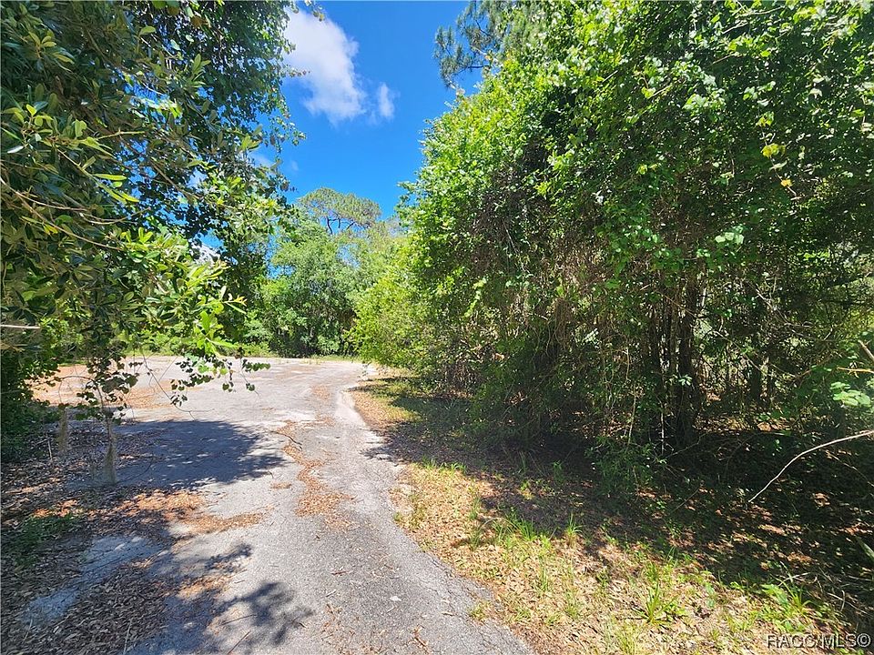 1st image of 13562 W Trefoil Ct