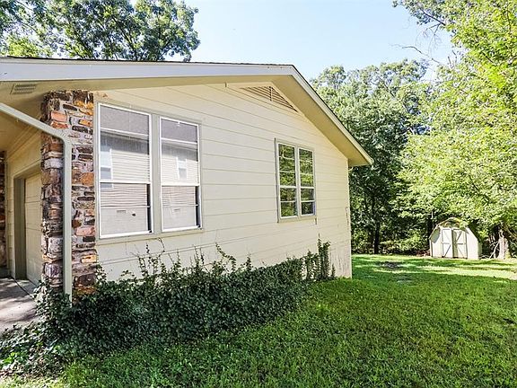 4th image of 10 Folkingham Ln