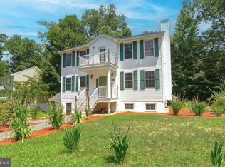 525 Barnacle Ln, Lusby, MD 20657