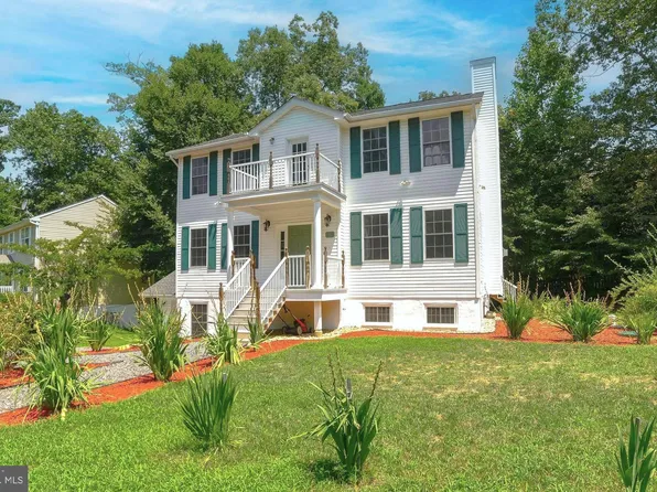 525 Barnacle Ln, Lusby, MD 20657