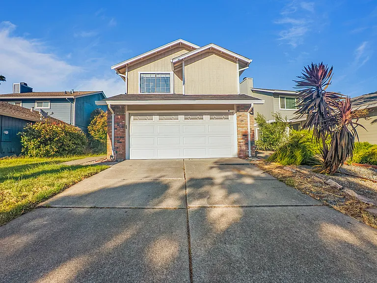 Azores Cir — Photo 9