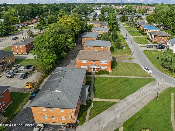 2nd image of 3212 Orchard Manor Cir