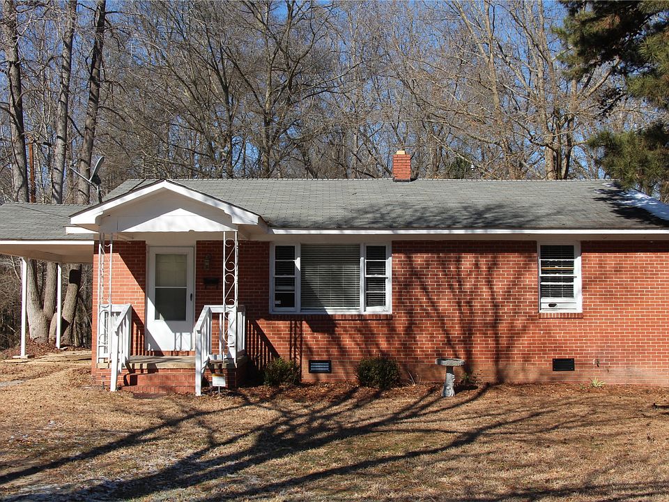 600 Woodland Dr
