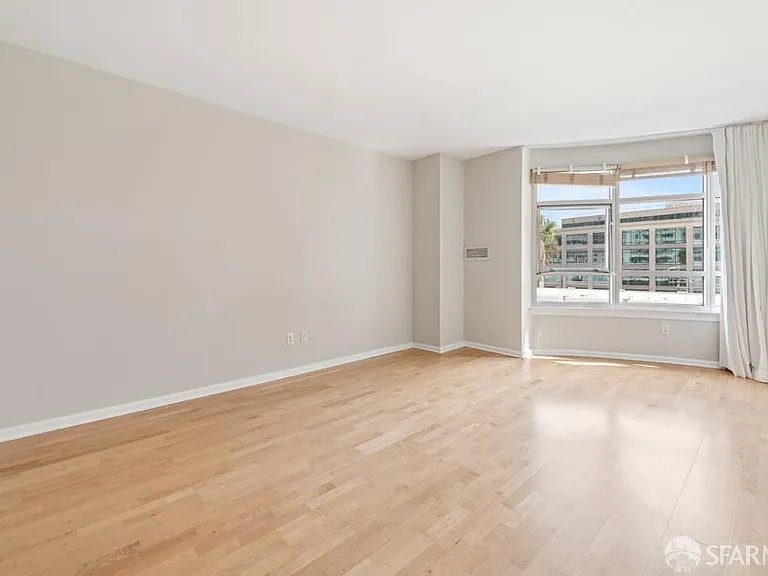 403 Main St #311N — Photo 9