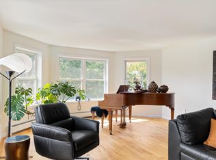 57 Claire Point Rd, Burlington, VT 05408