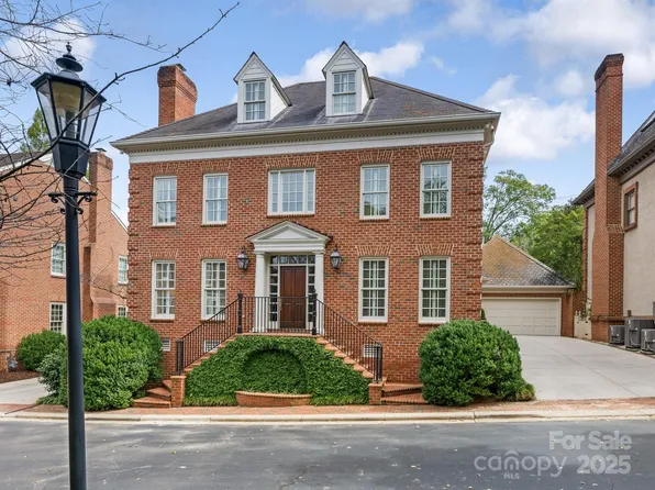 2149 Rolston Dr, Charlotte, NC 28207