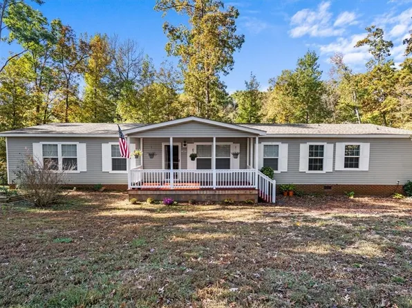 141 Meredith Lake Rd, Townville, SC 29689