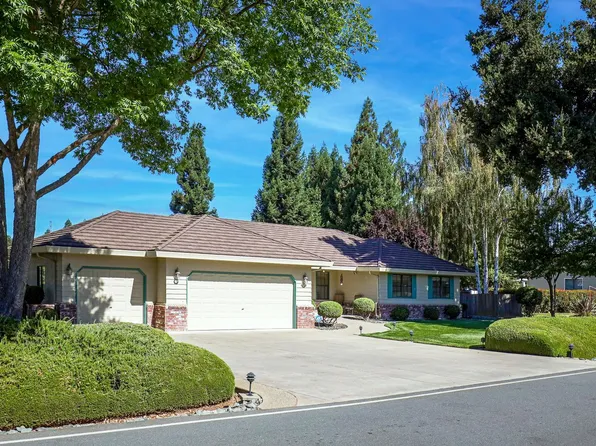 440 La Contenta Dr, Valley Springs, CA 95252