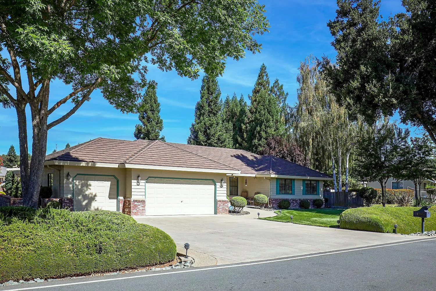 440 La Contenta Dr photo 1