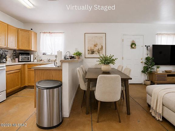 5th image of 113 E District St