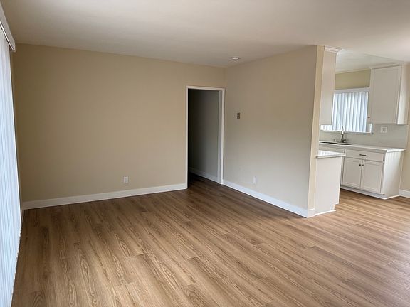 4th image of 2601 N Glenoaks Blvd APT E