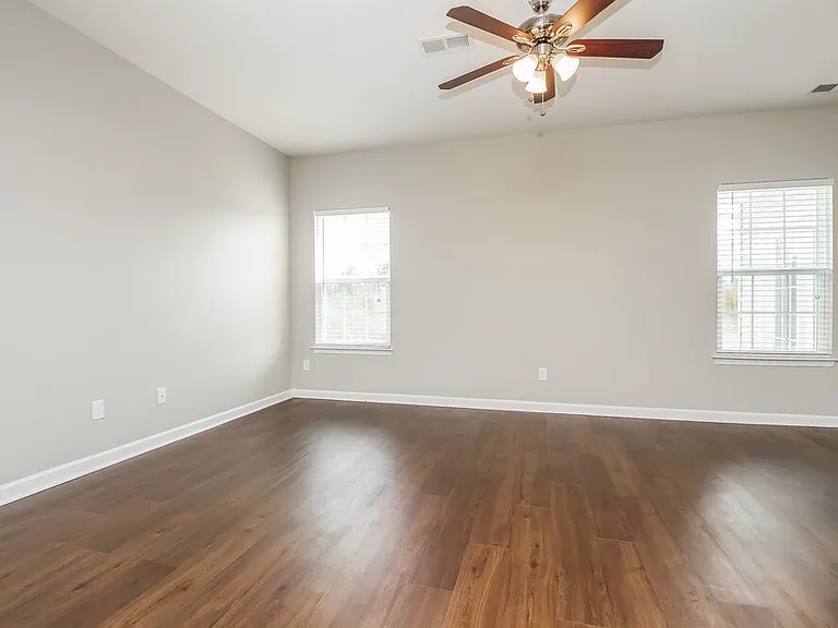 2707 Candlewick Ct — Photo 5