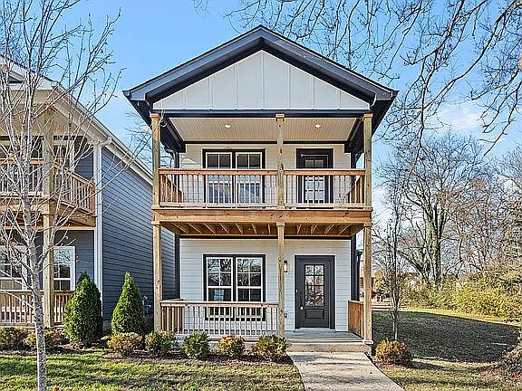 1829B 9th Ave N Front View