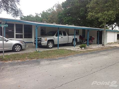 Car Port (Fits 3 Cars)