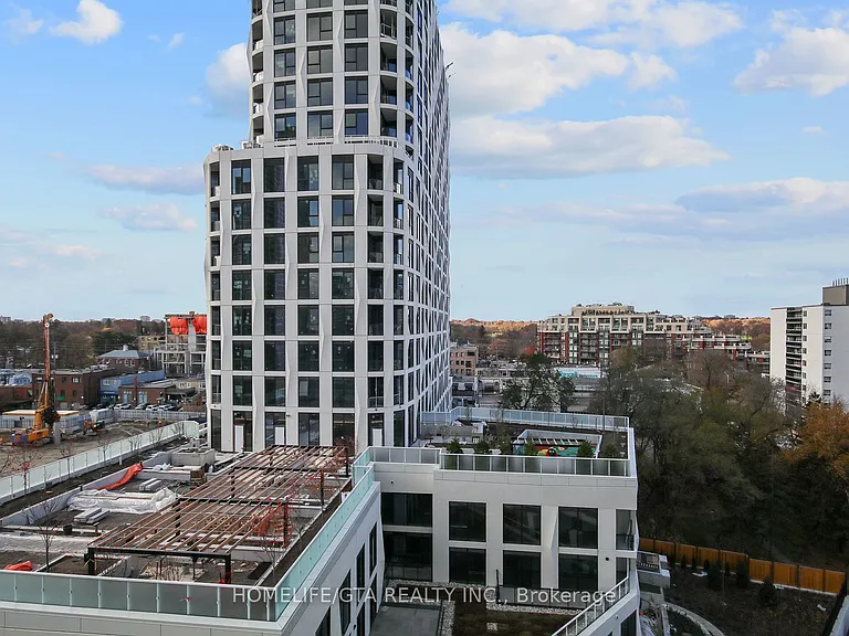 60 Central Park Dr #908 — Photo 21