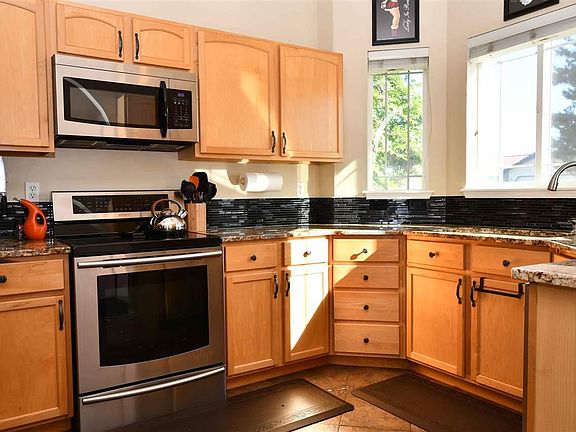 3rd image of 5605 Aspen Dr
