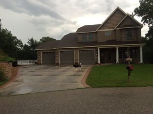 120 Ridge Rd, New London, MN 56273