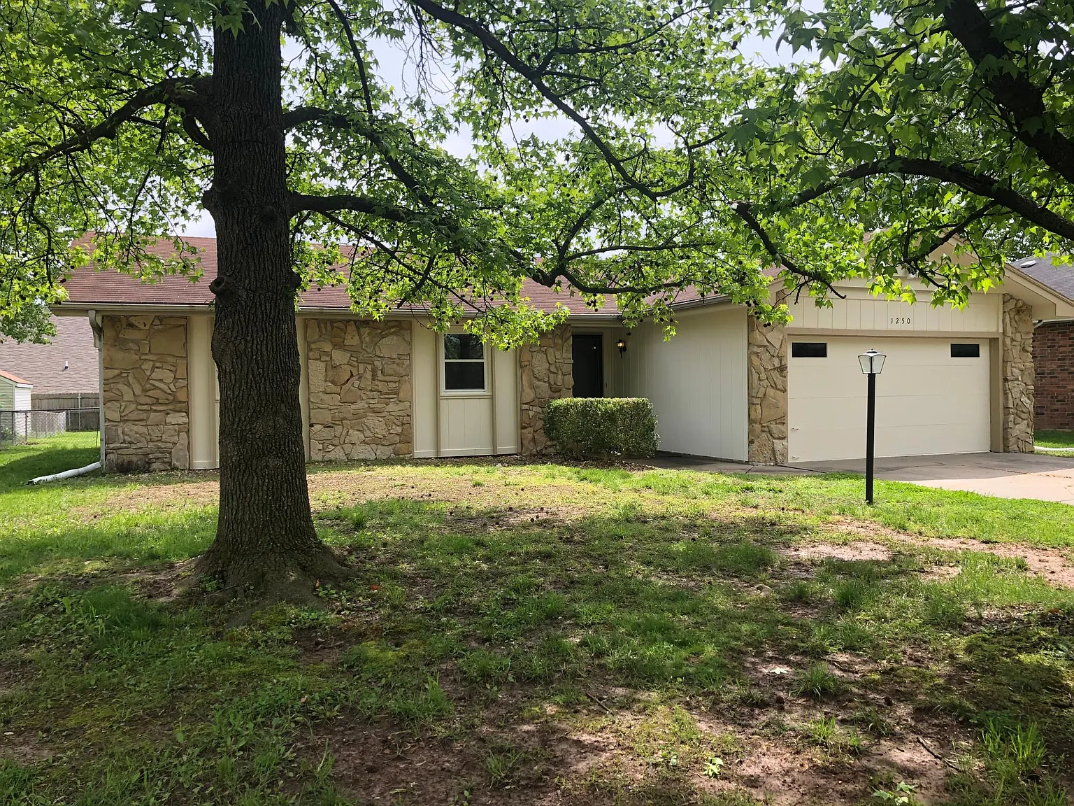 3 bed, 1349 sqft, $1,675 — Photo 1