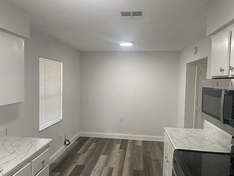 1815 Warfield Pl — Photo 5