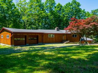 10 Pumpkin Hill Ln, New Milford, CT 06776