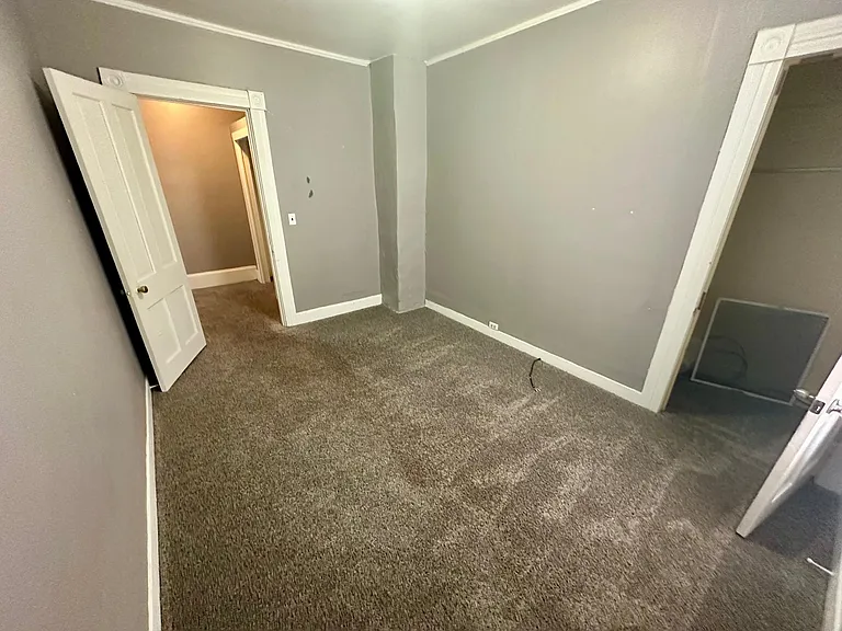 206 Courtland St — Photo 4
