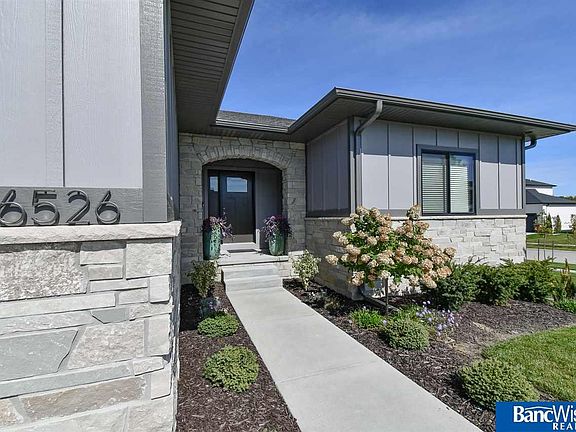 3rd image of 6526 Julia Cir