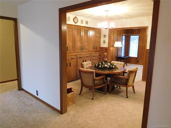4th image of 1700 E Comanche Ave