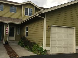 1989 NE Zachary Ct APT 2, Bend, OR 97701