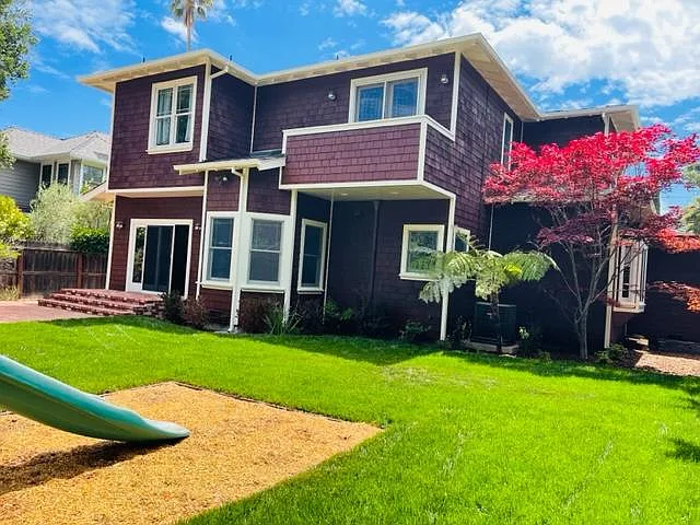 734 Chimalus Dr — Photo 30