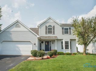 7116 Twin Lakes Rd, Perrysburg, OH 43551