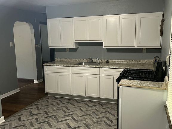 4th image of 5412 Hamilton Ave