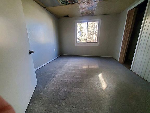 3rd image of 112 Lindale Ave
