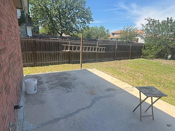 5th image of 4810 Silent Lake Dr