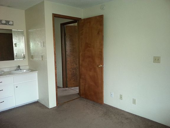 3rd image of 1360 Alder St #24B