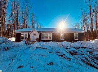 4375 Antioch Dr, Mesick, MI 49668