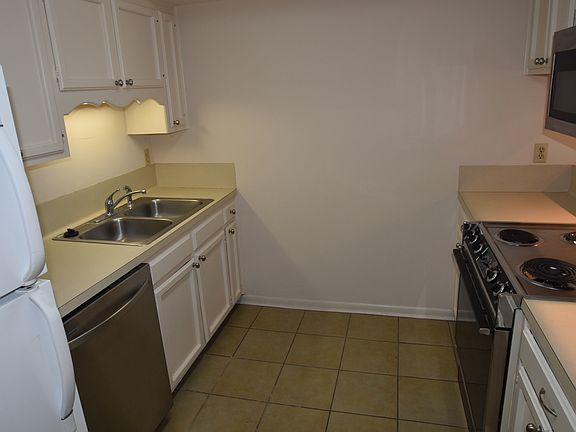 Stainless appliances