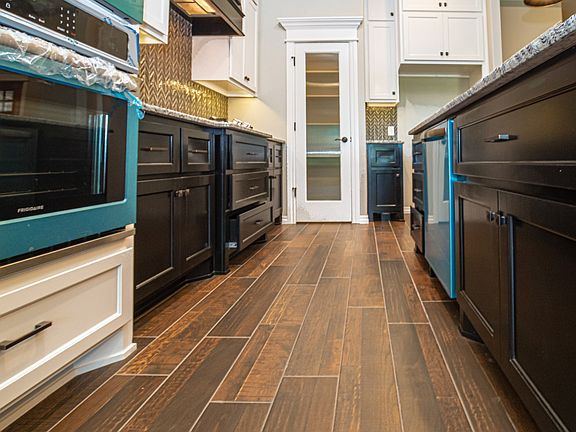 Homes by Taber Hummingbird Half Bath Floor Plan-3412 Huron Circle