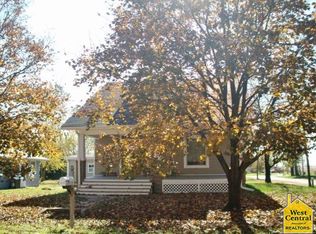 419 W 2nd St, Houstonia, MO 65333