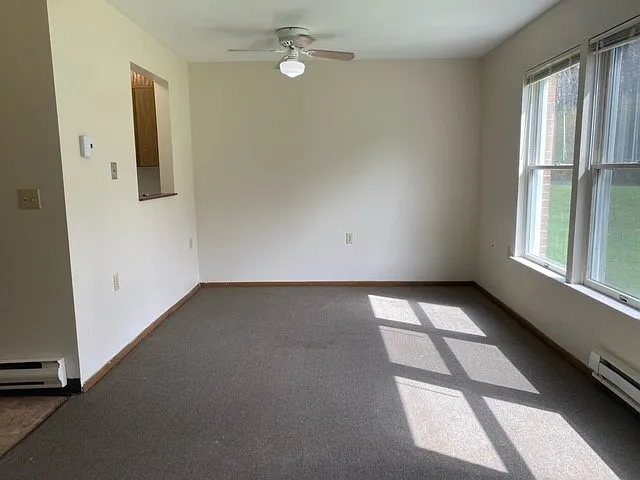 100 Woodside Dr — Photo 6