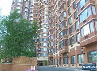 100 Old Palisade Rd APT 708, Fort Lee, NJ 07024