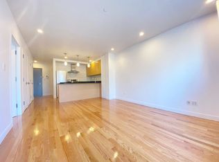 179 E Broadway #3FF, New York, NY 10002